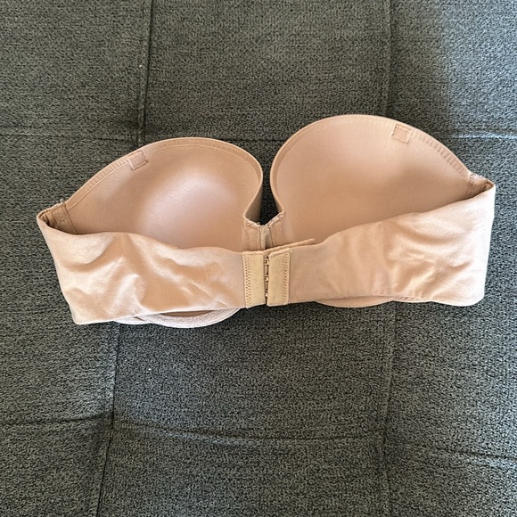 VS Bra - Picture 2 of 3